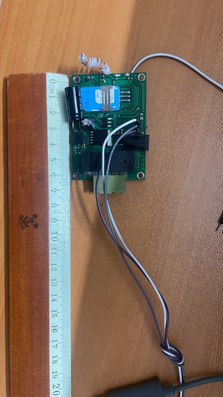 Compact industrial GSM data logger