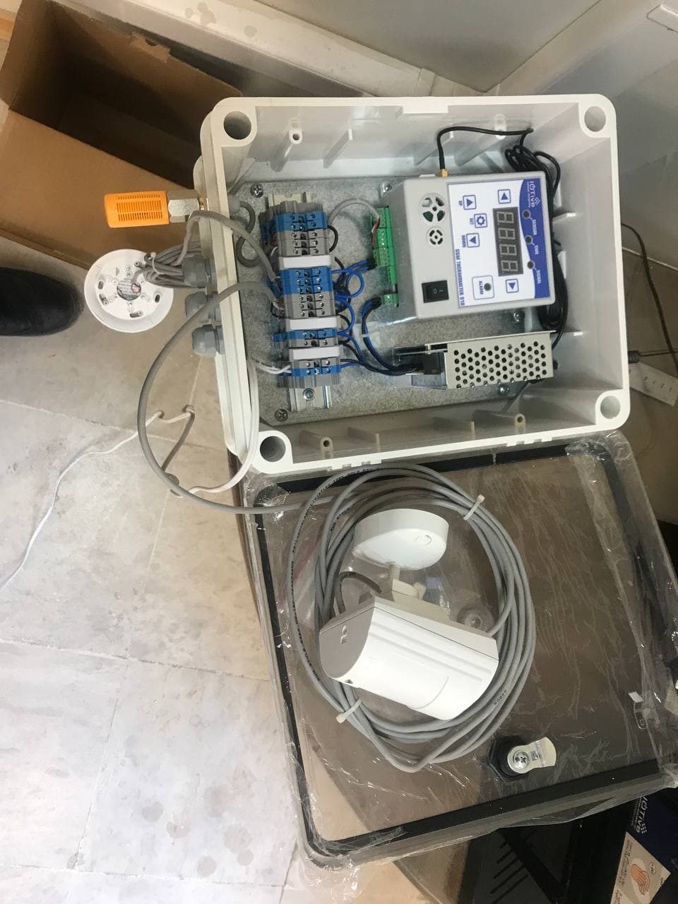 Industrial server room deployment
